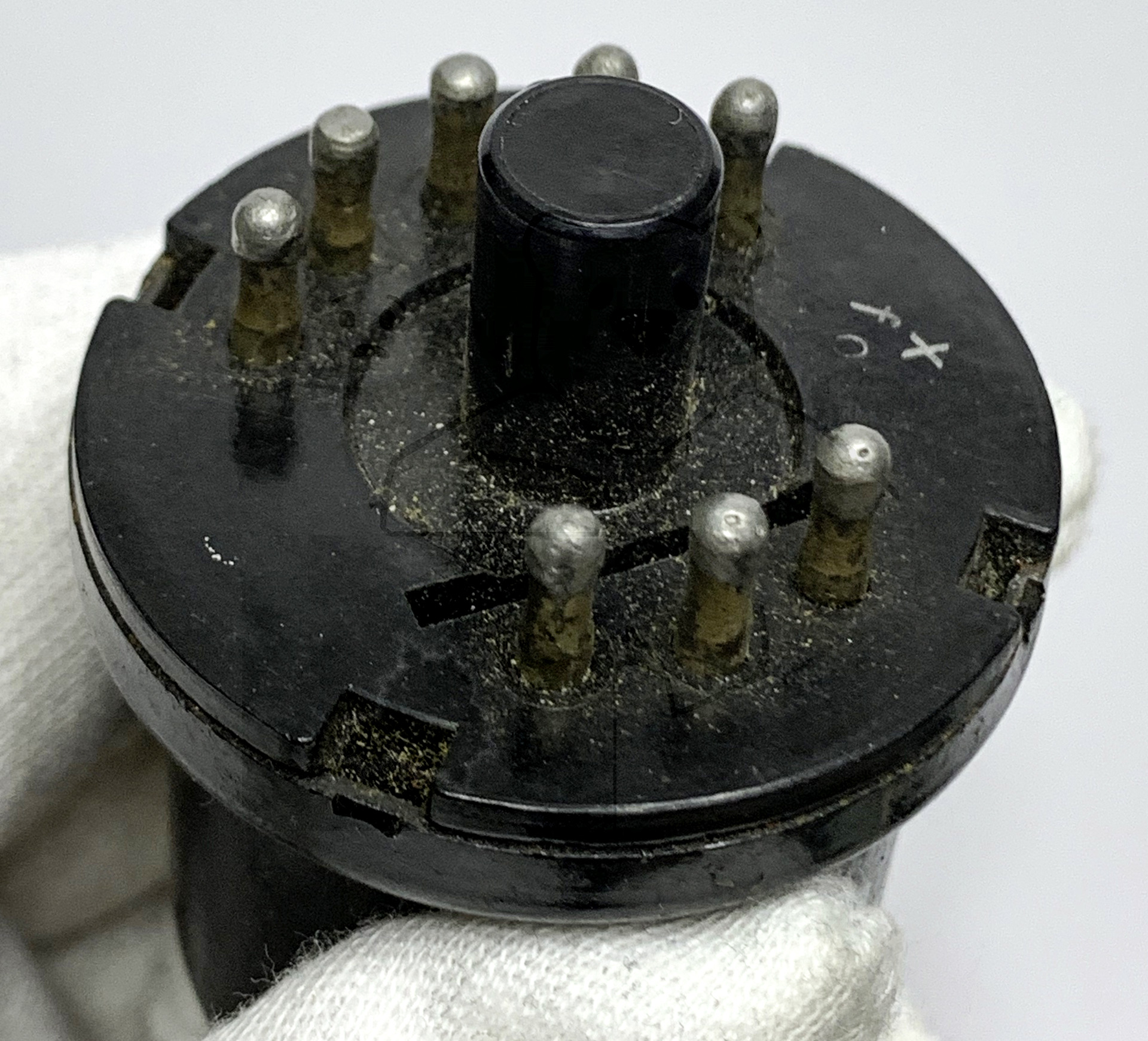 Röhren mit: Stahlröhre, 8pol.